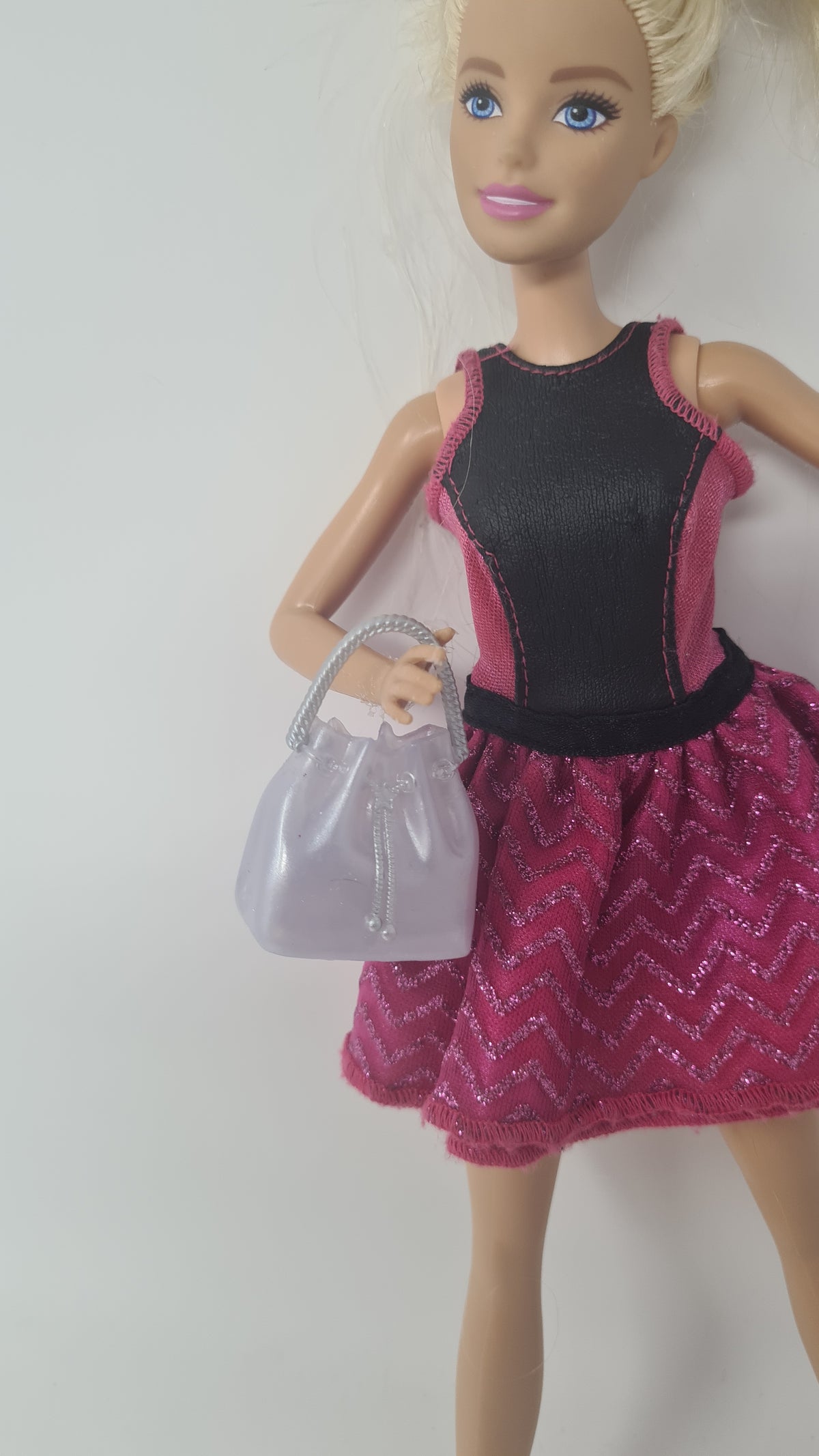 L.O.L OMG Doll Bag