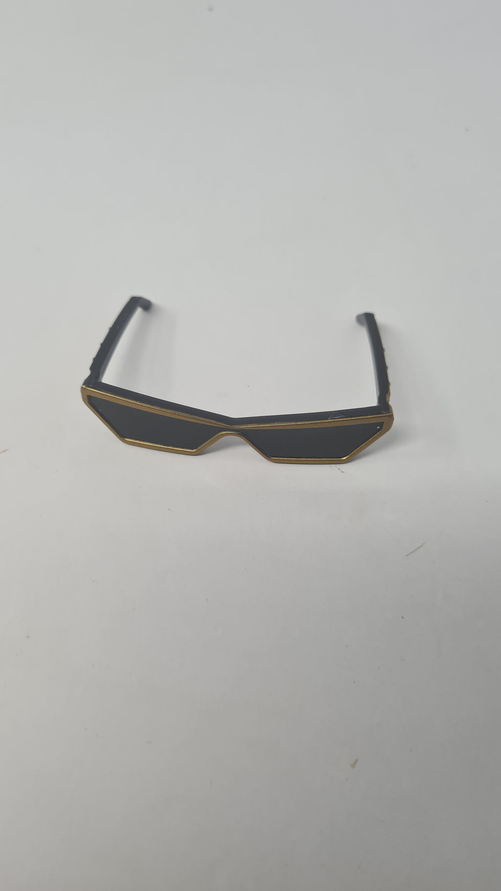 L.O.L OMG Doll Sunglasses