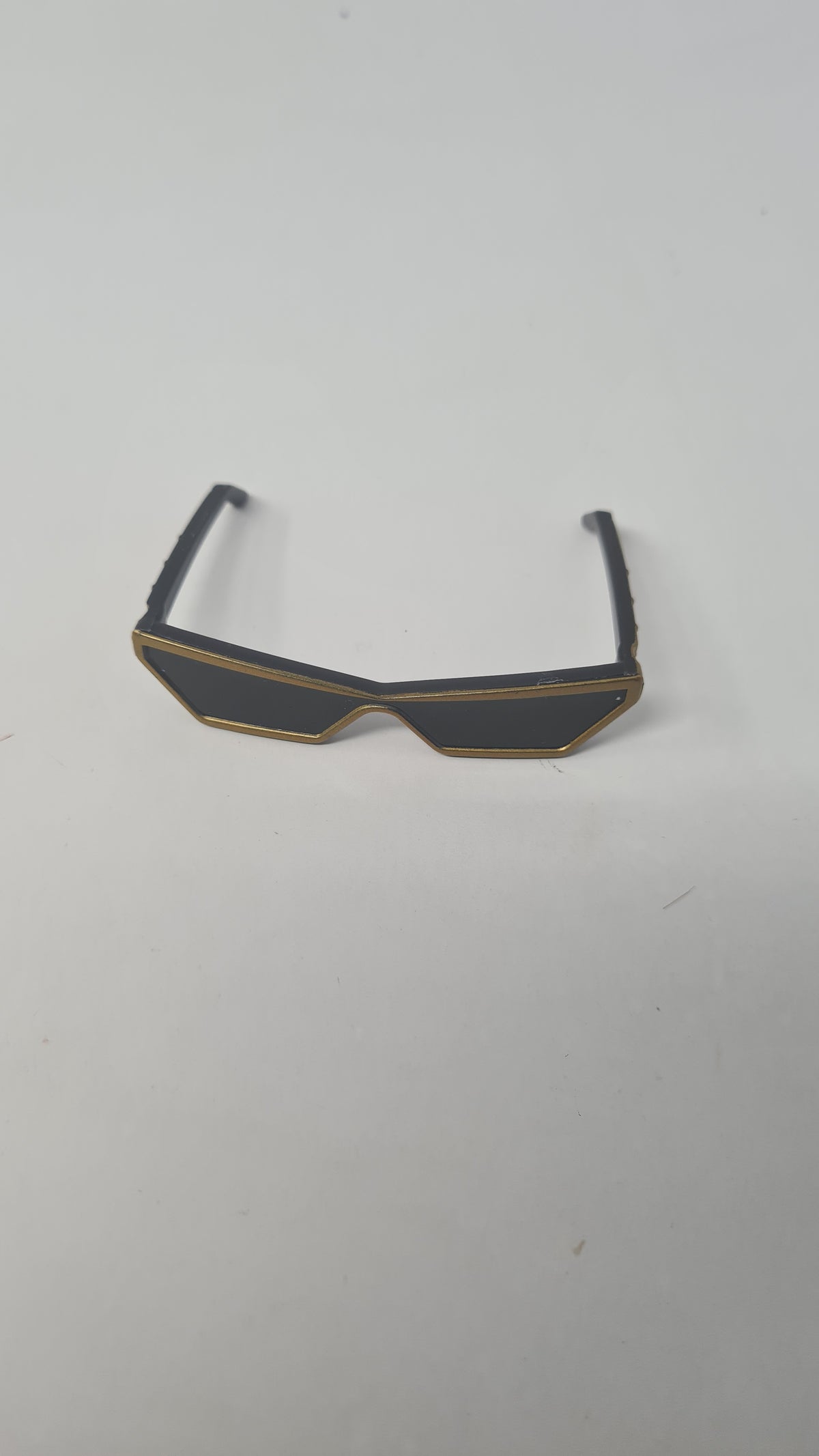 L.O.L OMG Doll Sunglasses