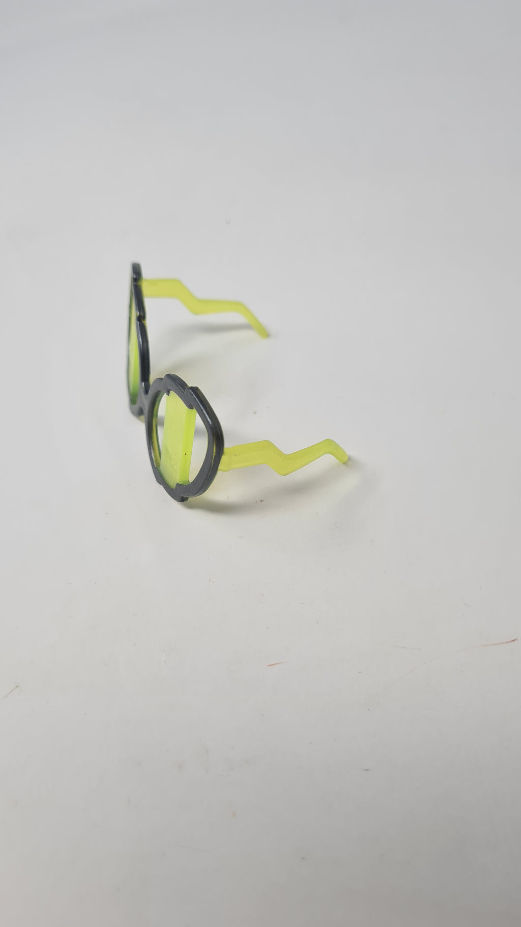 L.O.L OMG Doll Sunglasses
