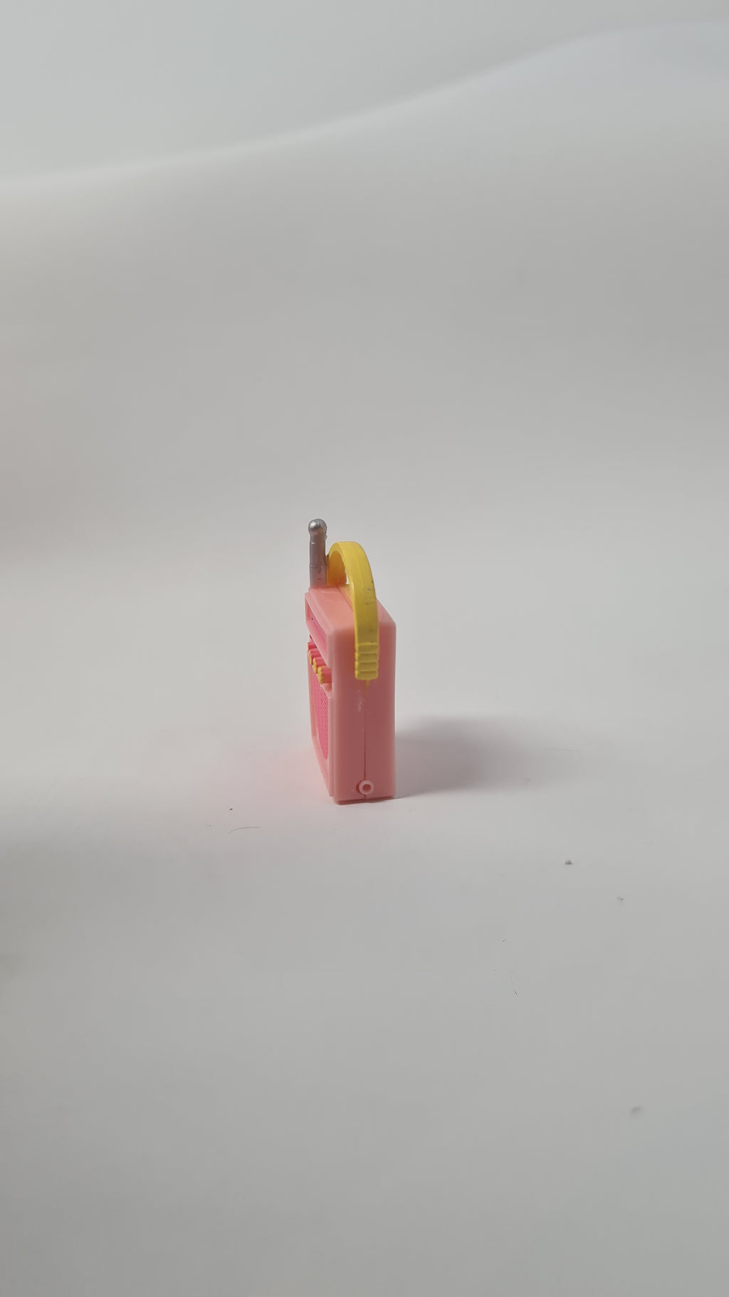 L.O.L Surprise Doll Radio