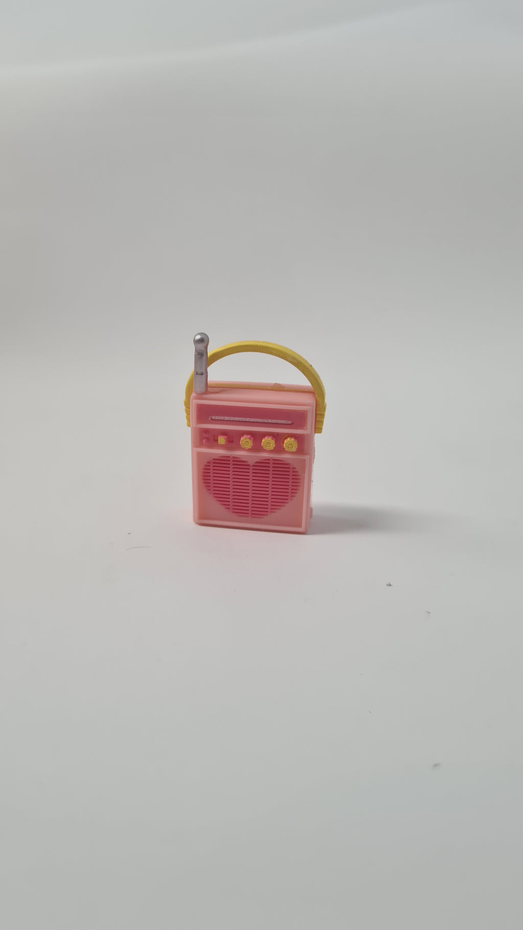 L.O.L Surprise Doll Radio